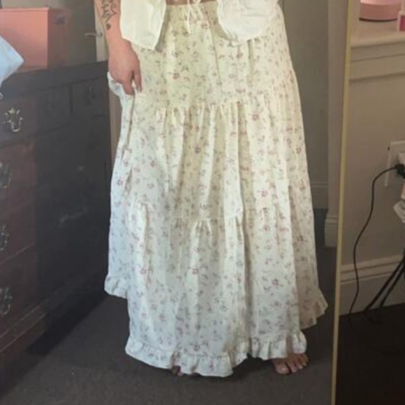 Boho Floral Print Stretchy High Waisted Ruffle Hem Maxi Skirt - Picture 9 of 10